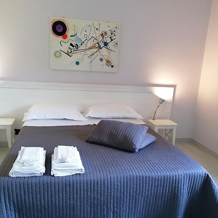 Residenza Guglielmi Bed & Breakfast กัมโปบัสโซ ภายนอก รูปภาพ