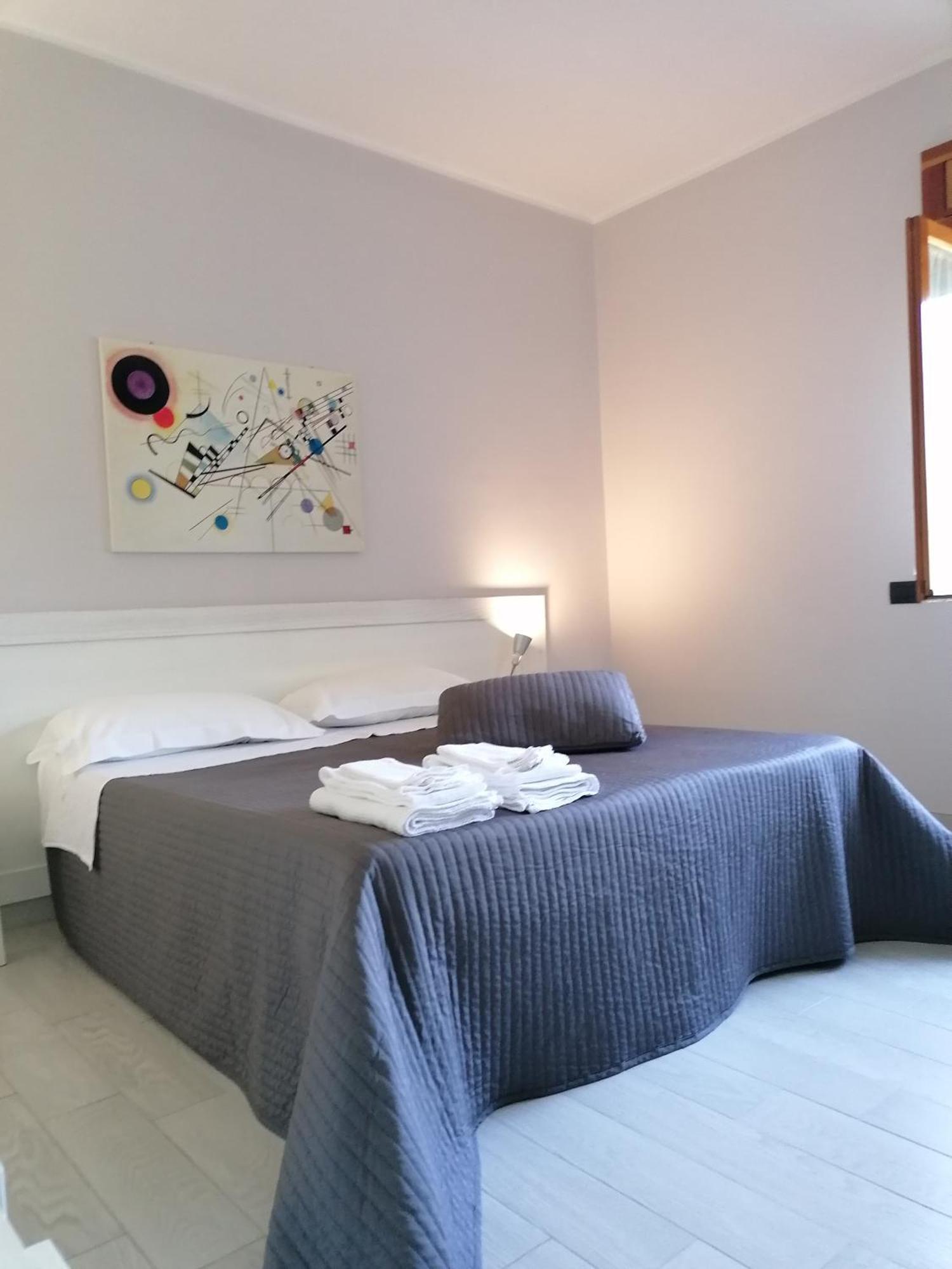 Residenza Guglielmi Bed & Breakfast กัมโปบัสโซ ภายนอก รูปภาพ