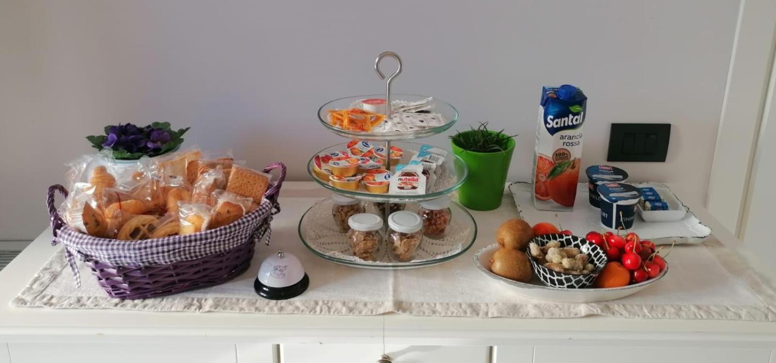 Residenza Guglielmi Bed & Breakfast กัมโปบัสโซ ภายนอก รูปภาพ