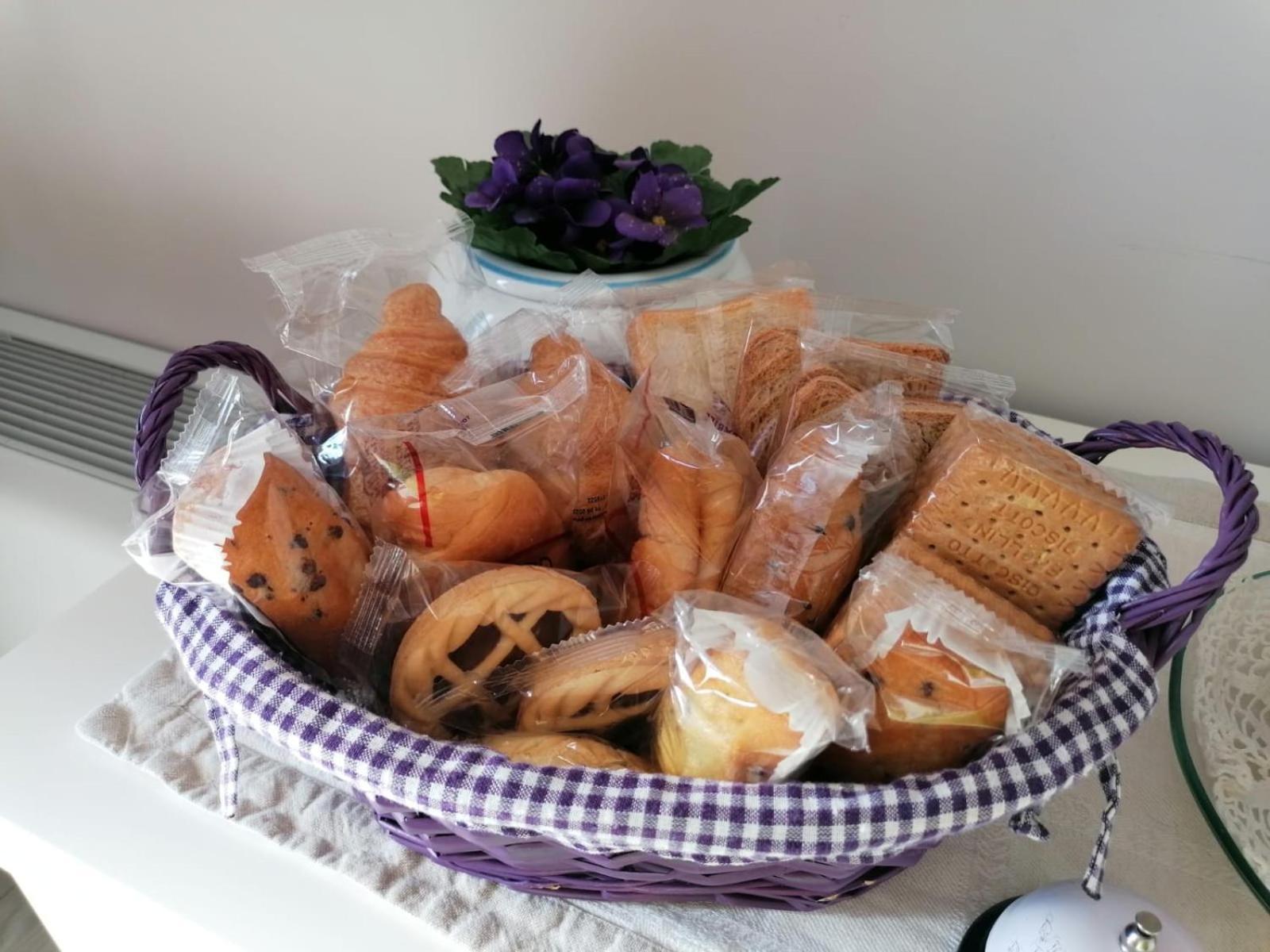 Residenza Guglielmi Bed & Breakfast กัมโปบัสโซ ภายนอก รูปภาพ