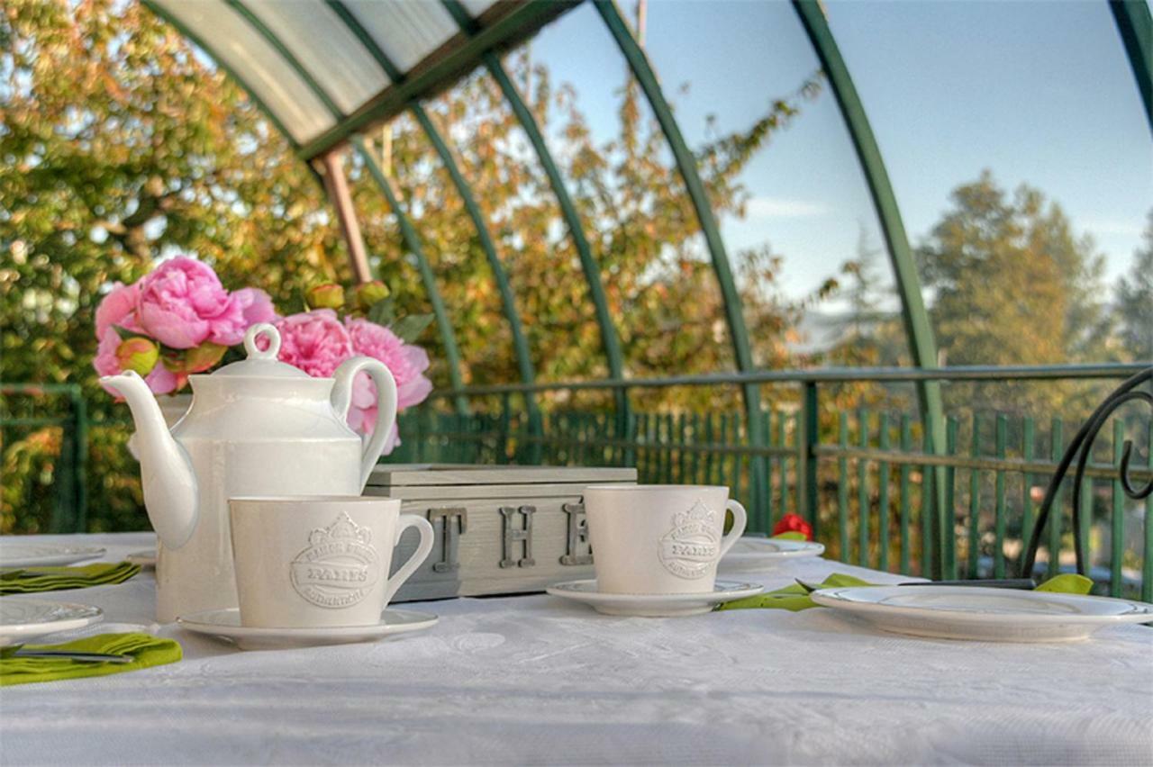 Residenza Guglielmi Bed & Breakfast กัมโปบัสโซ ภายนอก รูปภาพ